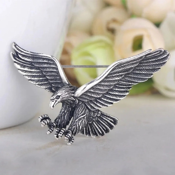 VQ Antique Silver Eagle Brooch - Picture 1 of 7